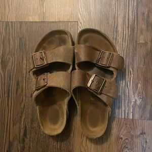 Brown Birkenstocks • size 37 / 6-6 1/2 Women’s!